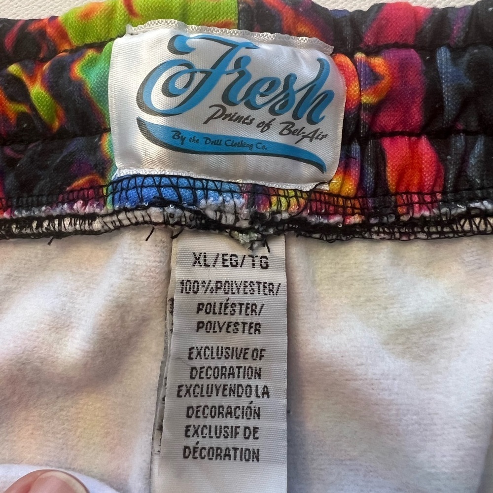 NWT Men's "Fresh Prince of Bel-Air Board Shorts Size XL No Liner Streetwear (L) - Picture 5 of 6